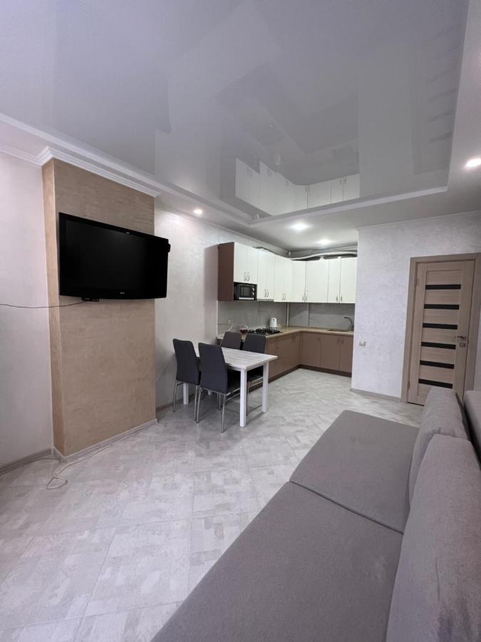 Apartment In Khmelnytsky Street Львов Экстерьер фото